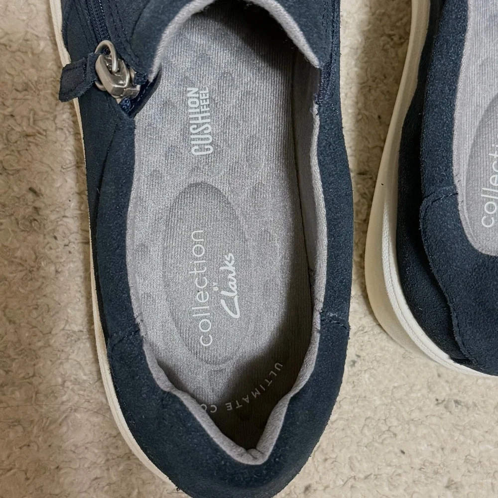 Collection by Clarks Layton Step navy slip-ons sneakers size 7.5  NEW - Picture 4 of 7